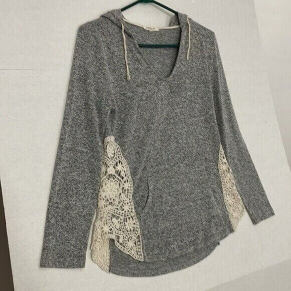 paper tee Knit Hoodie with Kangaroo Pocket & Crochet Sides, Tunic Length, Medium - Picture 2 of 9